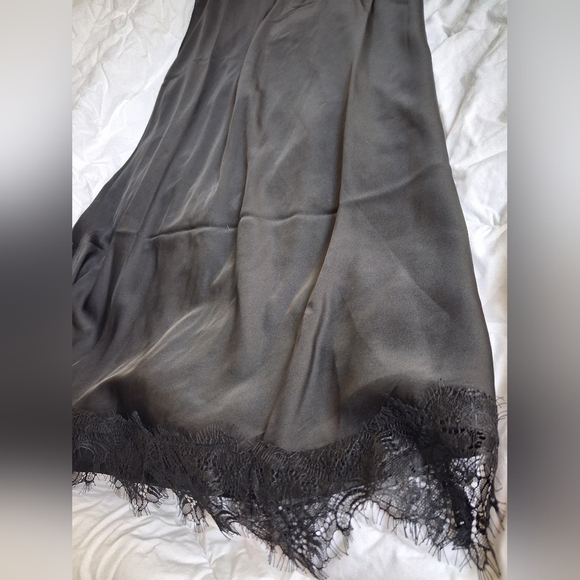 Silky Black V-Neck Lace Dress - Picture 5 of 5